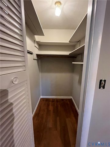 1670 Holly Dr, Gloucester Point, VA 23062