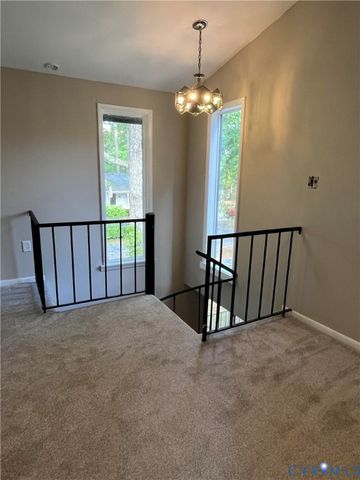 1670 Holly Dr, Gloucester Point, VA 23062