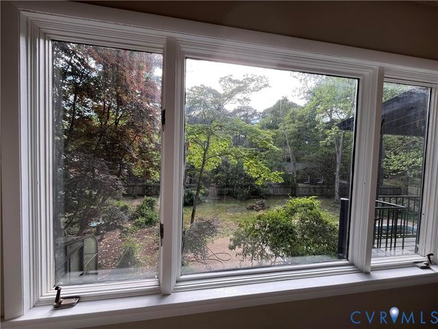 1670 Holly Dr, Gloucester Point, VA 23062