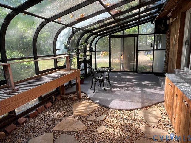 1670 Holly Dr, Gloucester Point, VA 23062