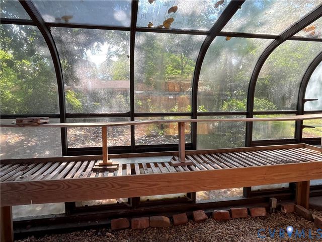 1670 Holly Dr, Gloucester Point, VA 23062