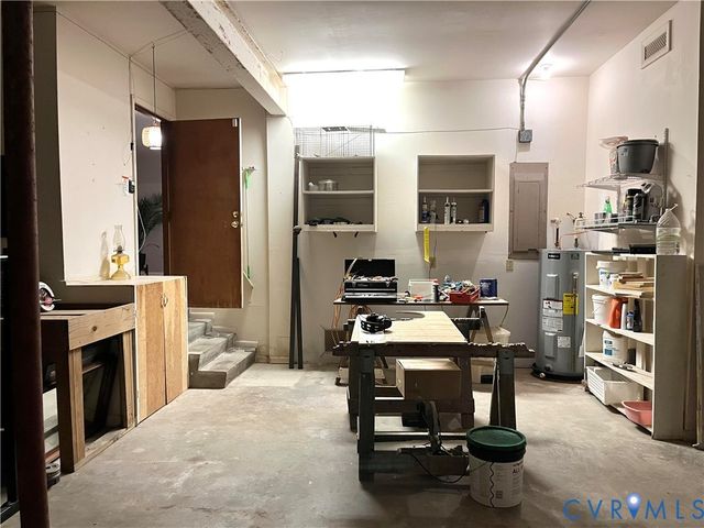 1670 Holly Dr, Gloucester Point, VA 23062