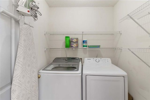 802 Spicebush Path, Locust Grove, GA 30248