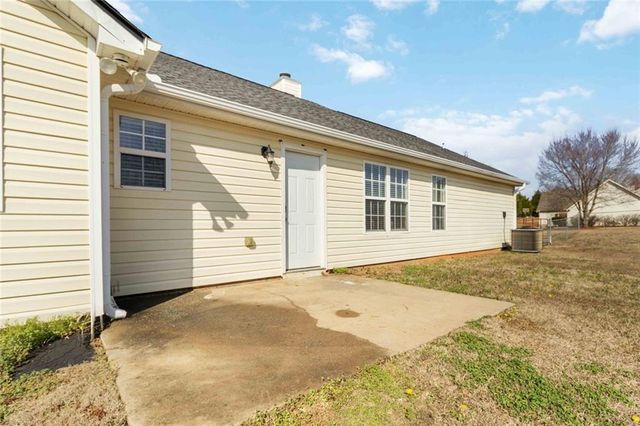 802 Spicebush Path, Locust Grove, GA 30248