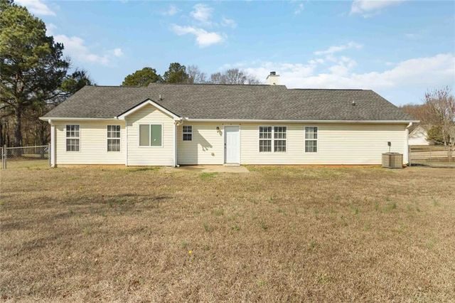 802 Spicebush Path, Locust Grove, GA 30248