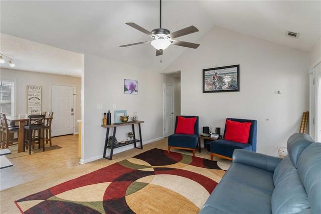 802 Spicebush Path, Locust Grove, GA 30248