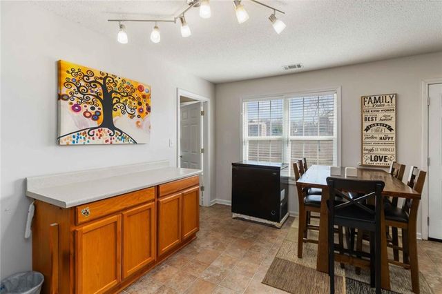 802 Spicebush Path, Locust Grove, GA 30248