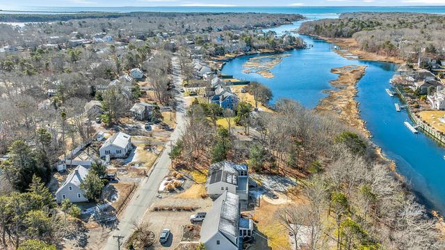 27 Madeline Road, East Falmouth, MA 02536