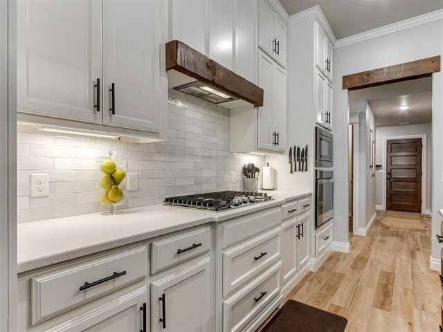 9220 NW 82nd Street, Yukon, OK 73099