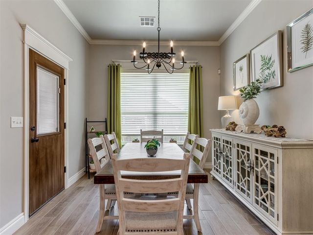 9220 NW 82nd Street, Yukon, OK 73099