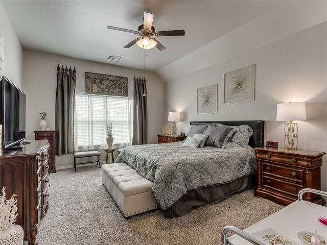 9220 NW 82nd Street, Yukon, OK 73099