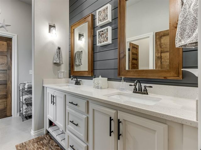 9220 NW 82nd Street, Yukon, OK 73099