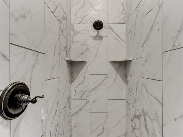 9220 NW 82nd Street, Yukon, OK 73099