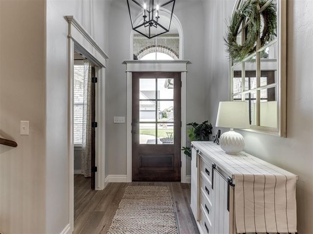 9220 NW 82nd Street, Yukon, OK 73099