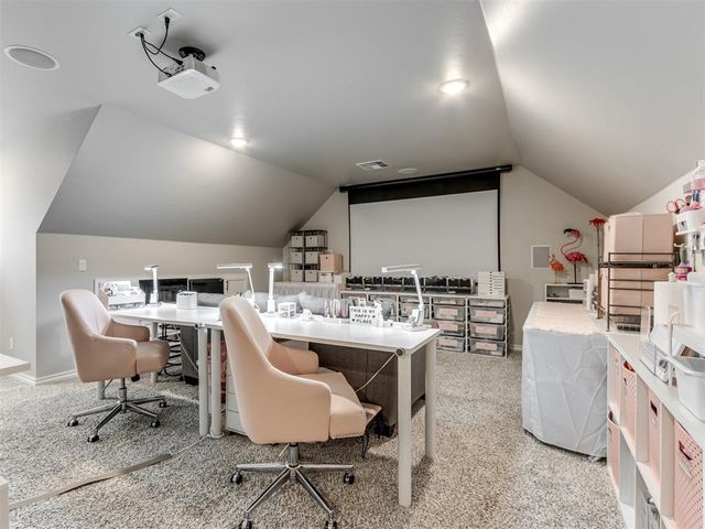 9220 NW 82nd Street, Yukon, OK 73099