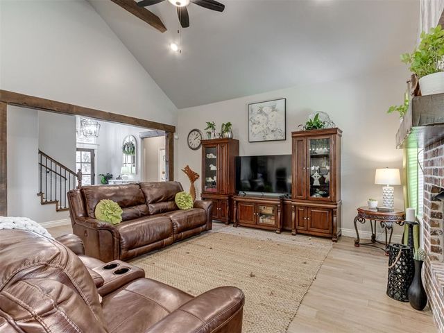 9220 NW 82nd Street, Yukon, OK 73099