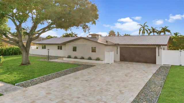 2303 CONSTITUTION BOULEVARD, Sarasota, FL 34231