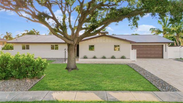 2303 CONSTITUTION BOULEVARD, Sarasota, FL 34231