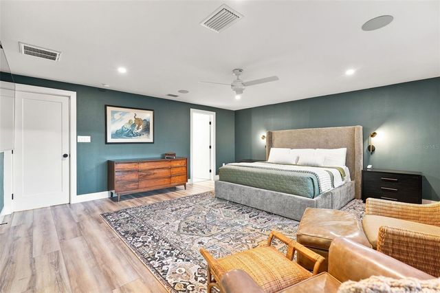 2303 CONSTITUTION BOULEVARD, Sarasota, FL 34231