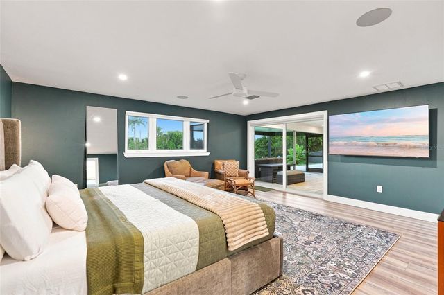 2303 CONSTITUTION BOULEVARD, Sarasota, FL 34231