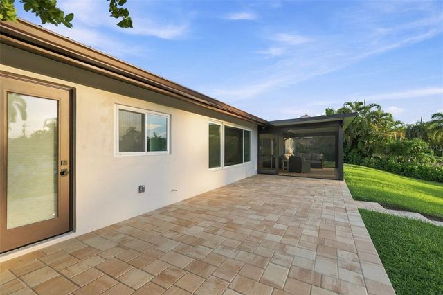 2303 CONSTITUTION BOULEVARD, Sarasota, FL 34231