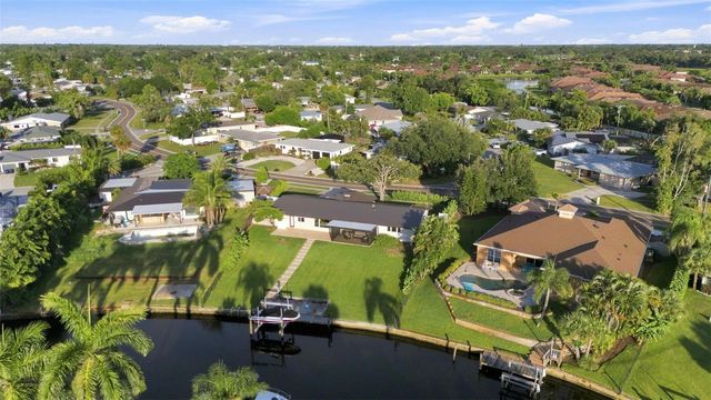2303 CONSTITUTION BOULEVARD, Sarasota, FL 34231