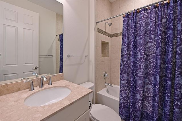1017 SIBERIAN GLEN, Bradenton, FL 34212