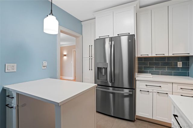 295 N Broadway 27, Yonkers, NY 10701