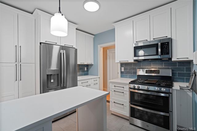 295 N Broadway 27, Yonkers, NY 10701