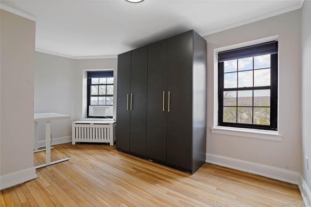 295 N Broadway 27, Yonkers, NY 10701
