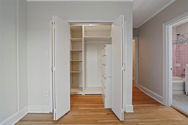 295 N Broadway 27, Yonkers, NY 10701
