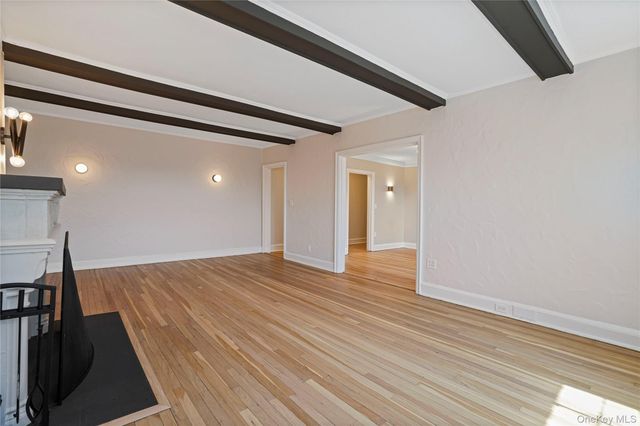 295 N Broadway 27, Yonkers, NY 10701