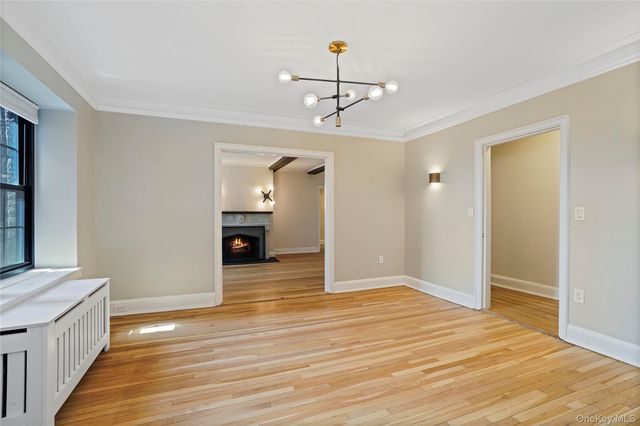 295 N Broadway 27, Yonkers, NY 10701