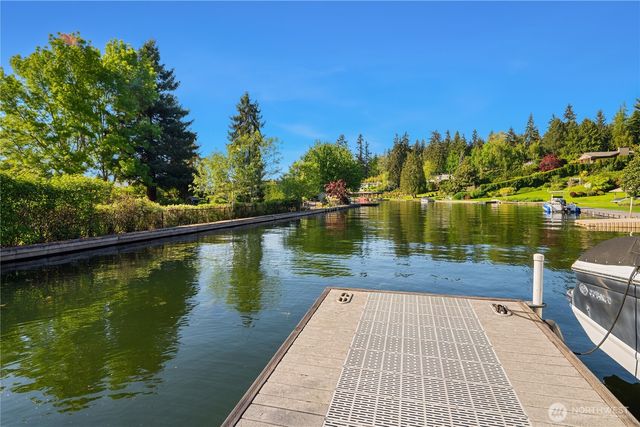 3111 Hunts Point Circle, Hunts Point, WA 98004