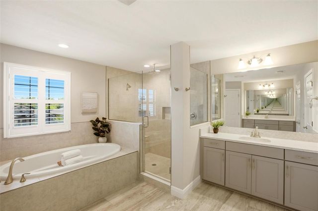 9109 WARM SPRINGS CIRCLE, Parrish, FL 34219