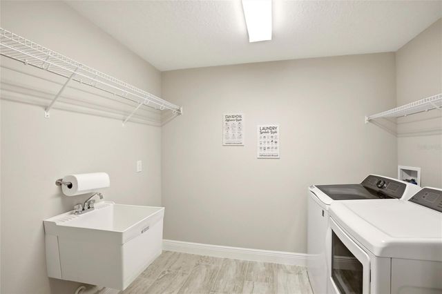 9109 WARM SPRINGS CIRCLE, Parrish, FL 34219