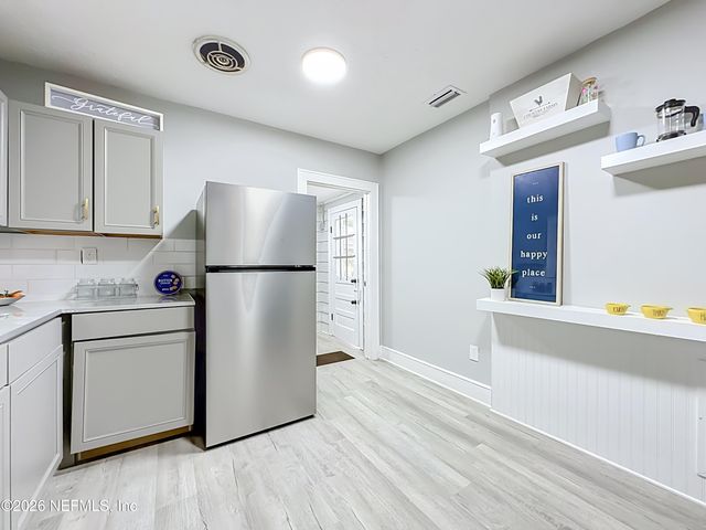 153 E 43RD Street E, Jacksonville, FL 32208