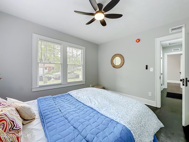 153 E 43RD Street E, Jacksonville, FL 32208