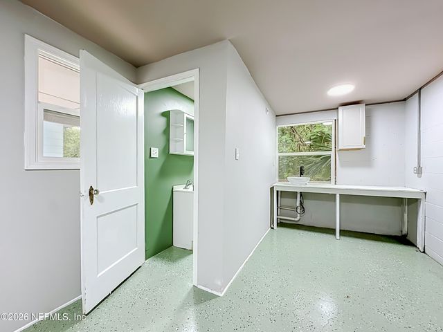 153 E 43RD Street E, Jacksonville, FL 32208