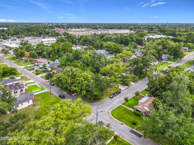 153 E 43RD Street E, Jacksonville, FL 32208