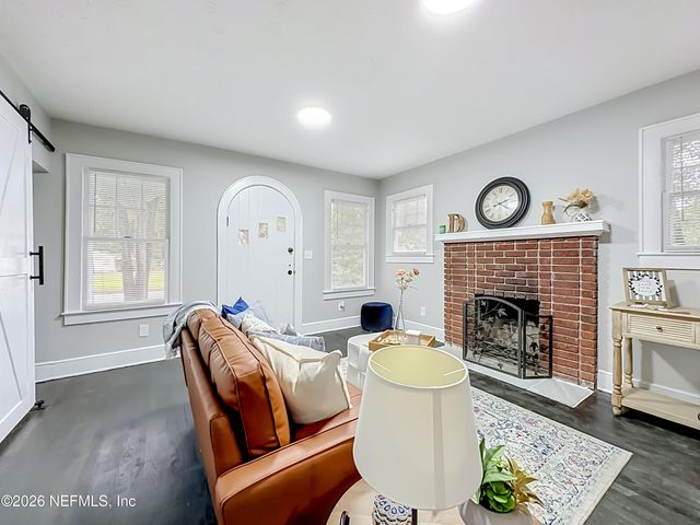153 E 43RD Street E, Jacksonville, FL 32208