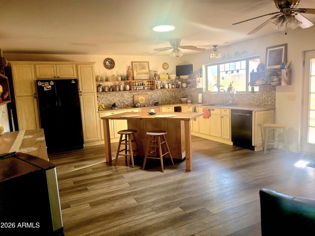 1916 N JAY Street, Chandler, AZ 85225