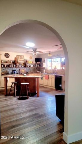 1916 N JAY Street, Chandler, AZ 85225