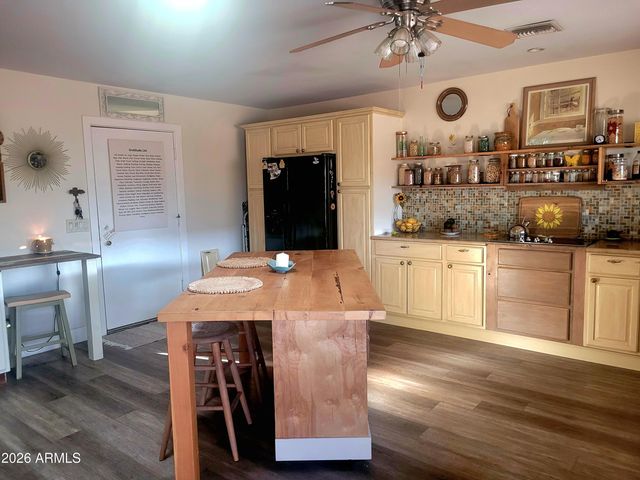 1916 N JAY Street, Chandler, AZ 85225