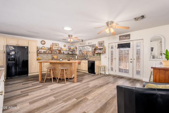 1916 N JAY Street, Chandler, AZ 85225