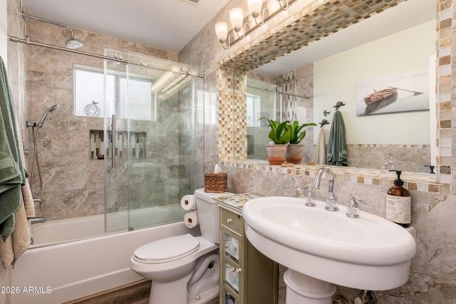 1916 N JAY Street, Chandler, AZ 85225