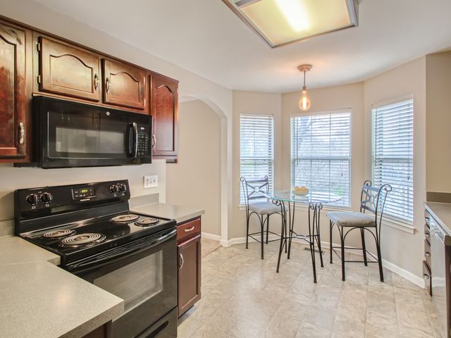 2513 Edinburgh Street, Old Hickory, TN 37138