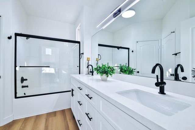 511 N Lark Ellen Avenue F, Covina, CA 91722