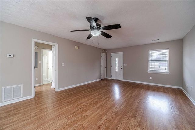 119 W Ash Street, Social Circle, GA 30025