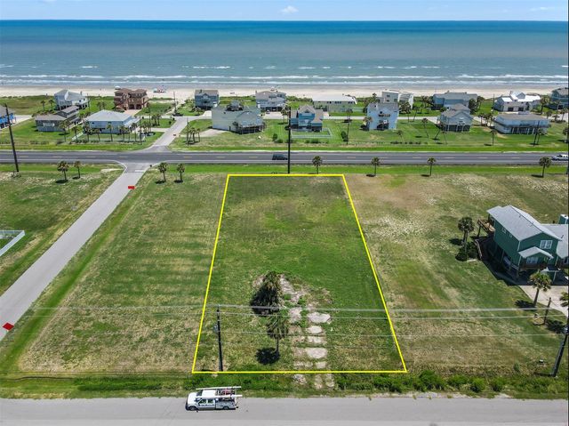 18815 Shaman Drive, Galveston, TX 77554